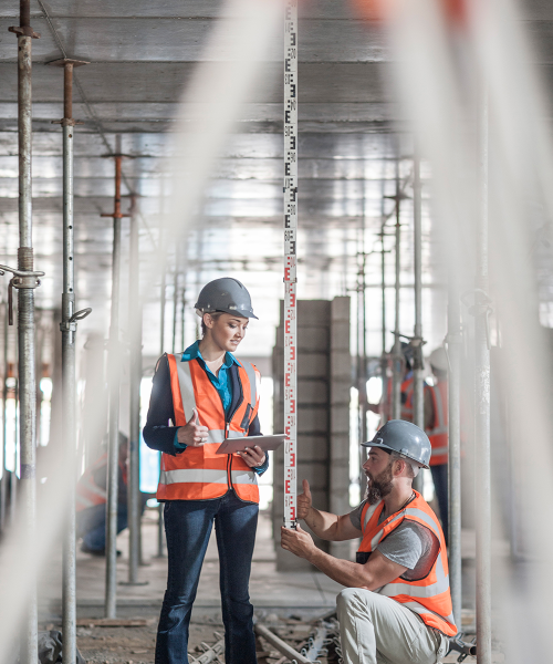 male-and-female-builders
